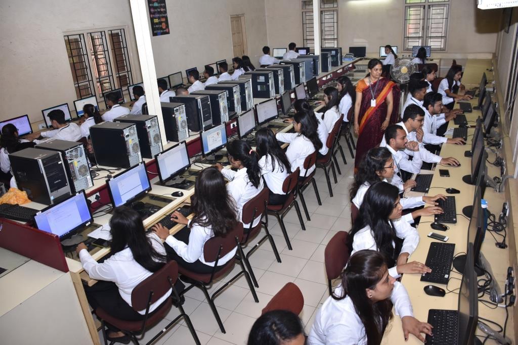 SR Luthra Institute of Management Surat Infrastructure photo 8